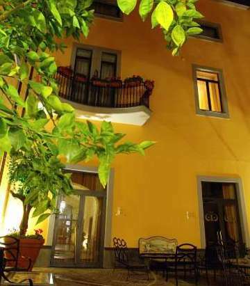 Le Chemin�e Business Hotel