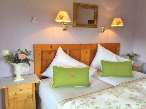 Hostal Alpengruss Apartment - Zimmer