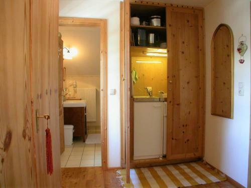 Hostal Alpengruss Apartment - Zimmer