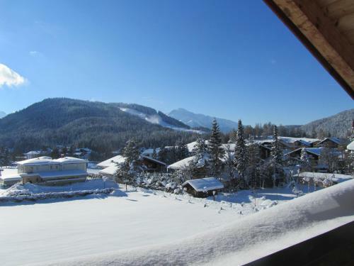 Hostal Alpengruss Apartment - Zimmer