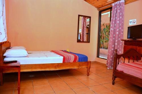 Hotel Rancho De La Playa