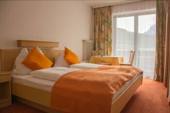 Hostal Pension Senner