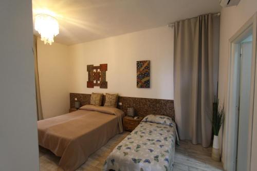 Hostal La Spezia Holidays' Rooms