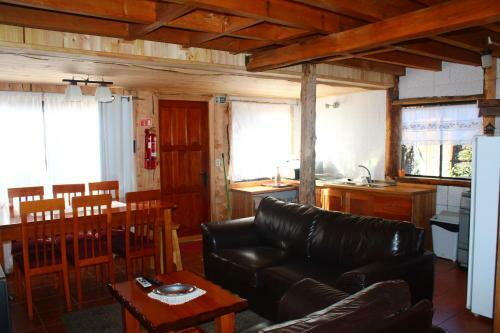 Hostal Caba�as Pehuen Neltume