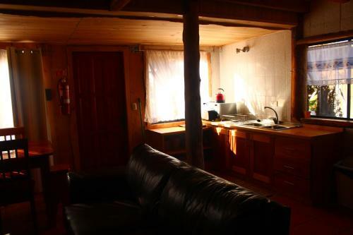 Hostal Caba�as Pehuen Neltume