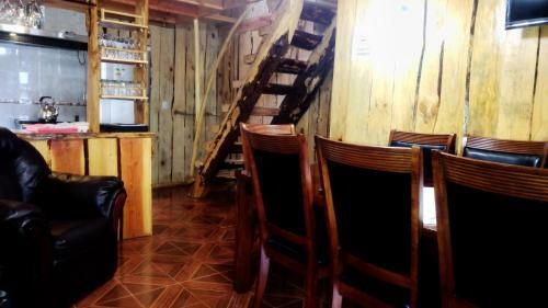 Hostal Caba�as Pehuen Neltume