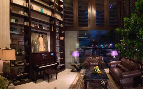 La Jolie Hotel & Spa