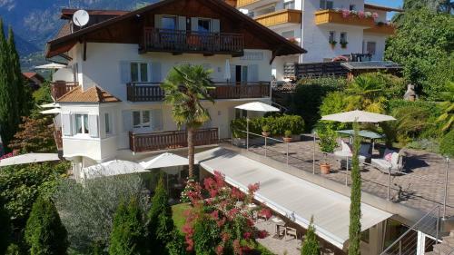 Hostal Garni Dornach