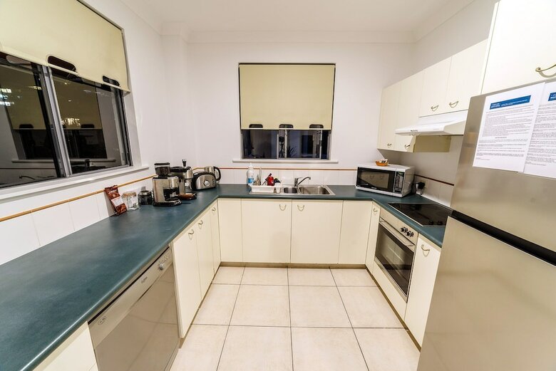Aparthotel Coolum Baywatch Resort