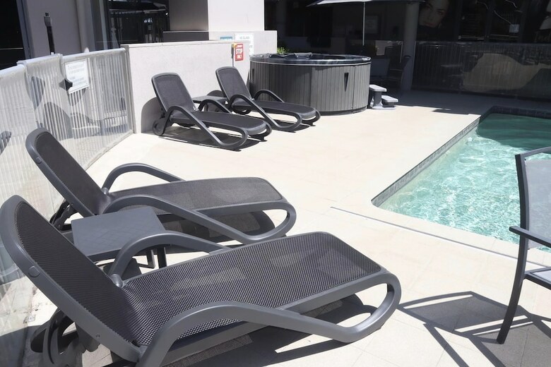 Aparthotel Coolum Baywatch Resort