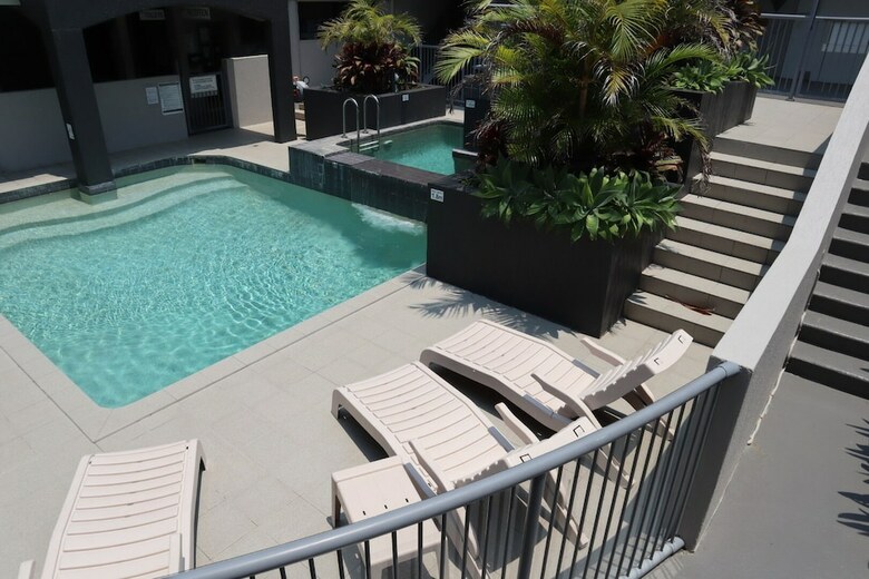Aparthotel Coolum Baywatch Resort