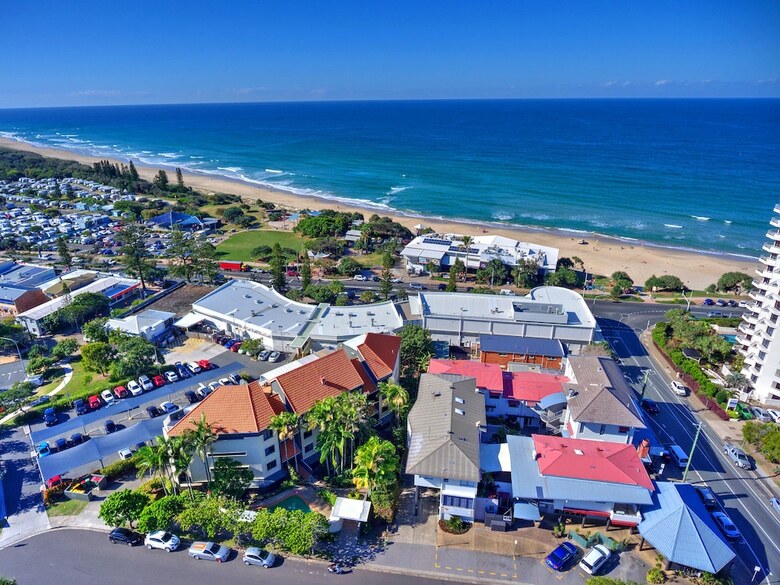 Aparthotel Coolum Baywatch Resort