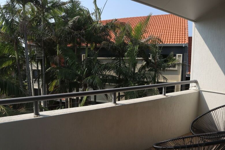 Aparthotel Coolum Baywatch Resort