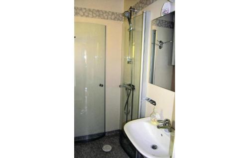 Holiday Home Samseryd Sm�landsstenar