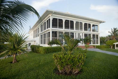 Hotel Cape Santa Maria Beach Resort & Villas