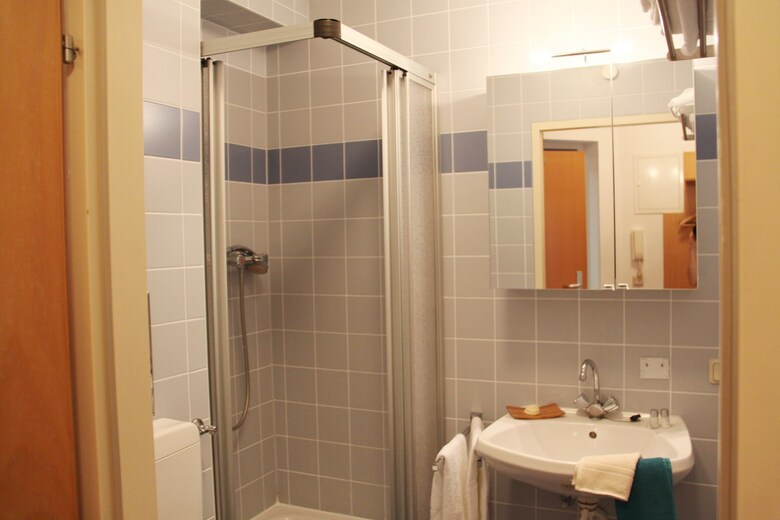 Checkvienna - Apartmenthaus Hietzing