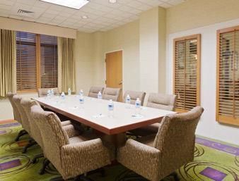 Hotel Wingate By Wyndham Charlotte Airport