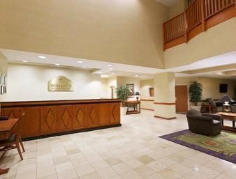 Hotel Wingate By Wyndham Charlotte Airport