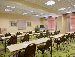 Hotel Wingate By Wyndham Charlotte Airport