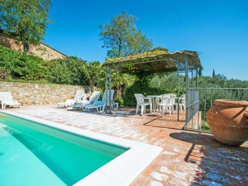 Two-bedroom Apartment Baccelli 1