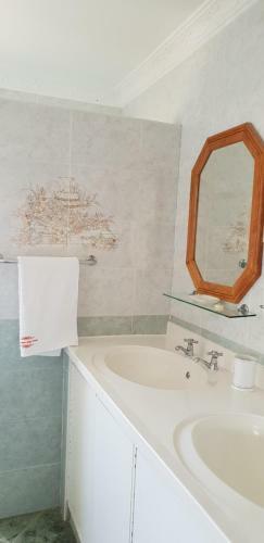 Hostal Africa Regent Guest House
