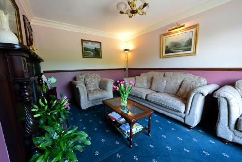 Hostal Corrigans Shore Guest House