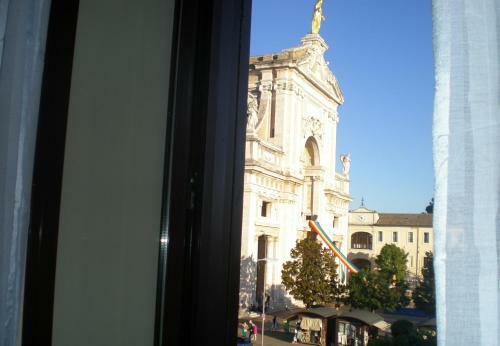 Hostal Piazza Degli Angeli