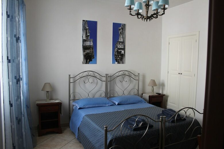 Hostal B&B La Porta D'oriente