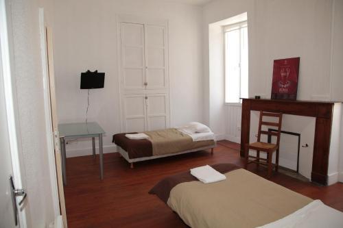 Hostal Caf� De France