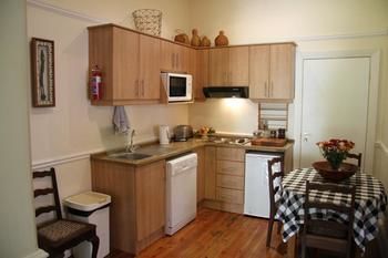 Hostal 5 Camp Street Guesthouse & Self-catering