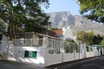 Hostal 5 Camp Street Guesthouse & Self-catering