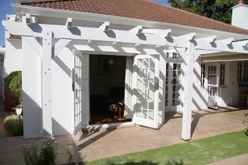 Hostal 5 Camp Street Guesthouse & Self-catering