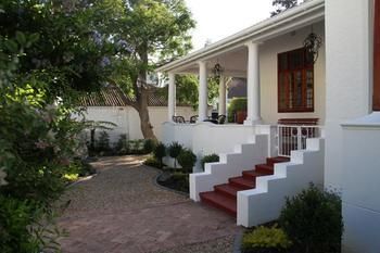 Hostal 5 Camp Street Guesthouse & Self-catering