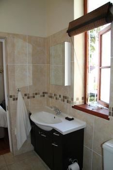 Hostal 5 Camp Street Guesthouse & Self-catering