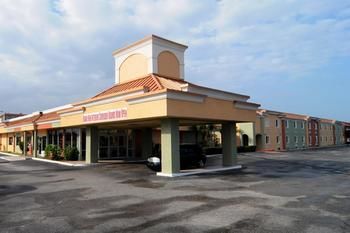 Magnuson Hotel & Marina New Port Richey