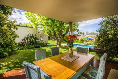 Constantia Villa