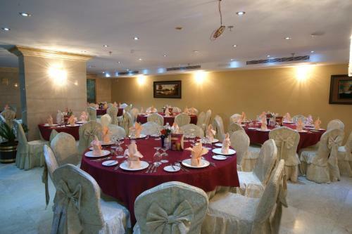 Roshan Al Azhar Hotel