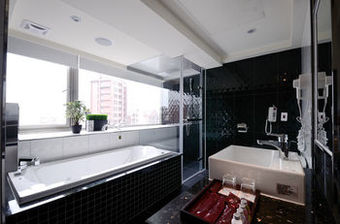 V-one Vogue Hotel