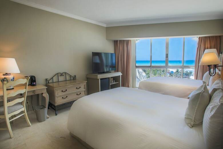 Hotel Sandos Cancun Luxury Experience