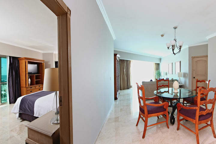 Hotel Sandos Cancun Luxury Experience