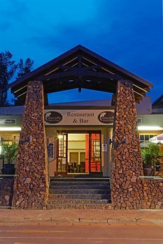 Elephant Springs Hotel & Cabanas