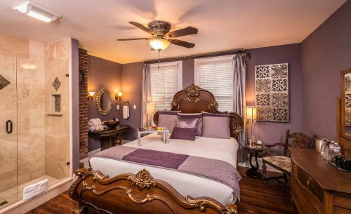 Carriage Way Bed & Breakfast