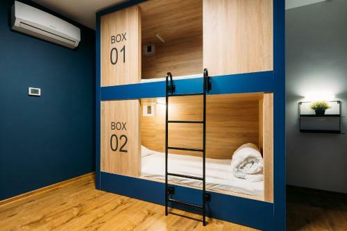 Yard Hostel & Coffee Shop