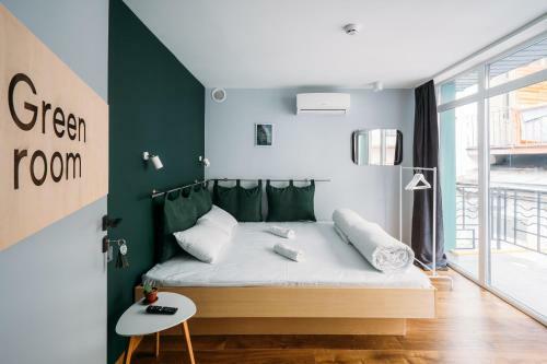 Yard Hostel & Coffee Shop