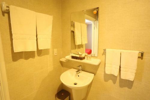 Thanh Lich Hotel
