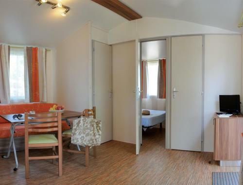 Camping Les Blancs Ch�nes