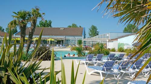 Camping Les Blancs Ch�nes