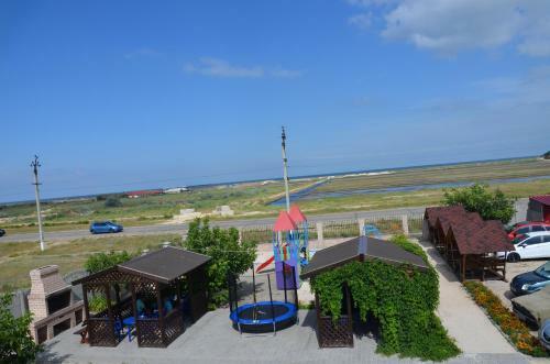 Hostal Leto-arabatka Resort