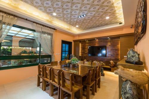 Hotel Qing Jing Ze Bed & Breakfast