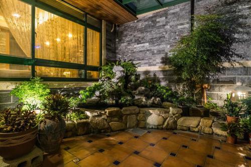 Hotel Qing Jing Ze Bed & Breakfast